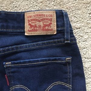 Levi’s 711 skinny jeans
